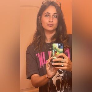 Meet your Posher, Naomi